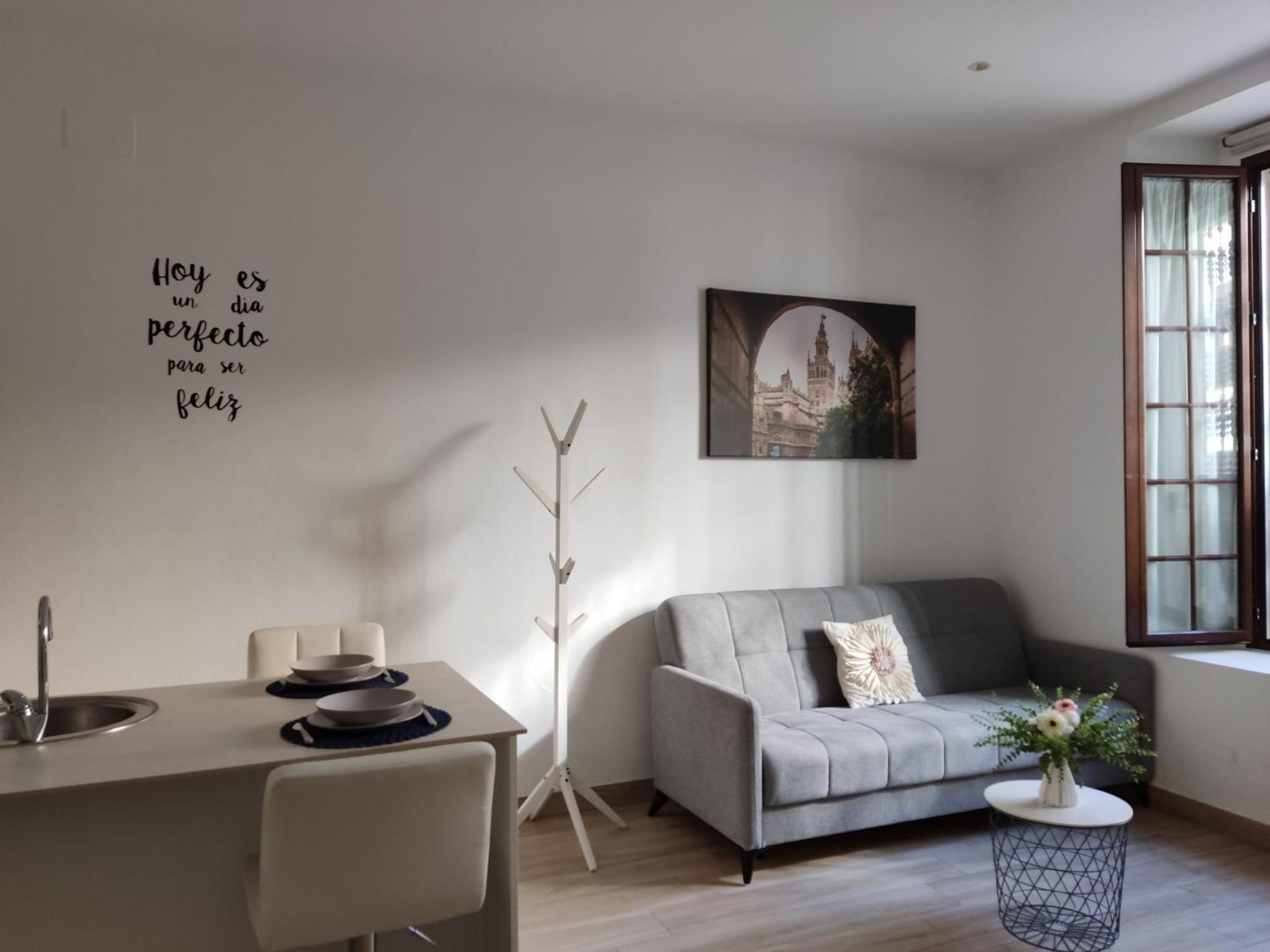 Estudio Moderno Con Opcion De Garaje Lejlighed Sevilla Eksteriør billede